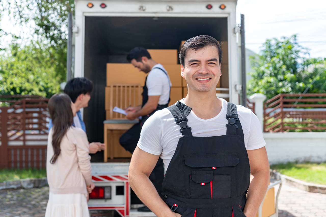 Main image for Affinity Moving blog: How to Get the Best Movers Quote Online.