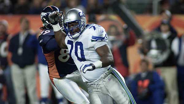 Picture of Michael Sinclair in Seahawks uniform