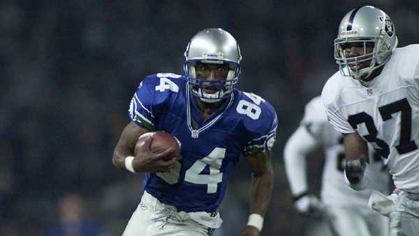 Bobby Engram running with the football