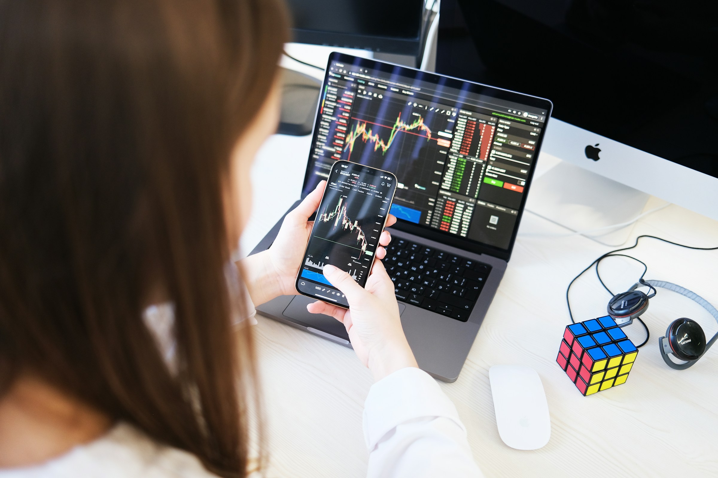 Person Trading - Forex Trading Strategies For Beginners