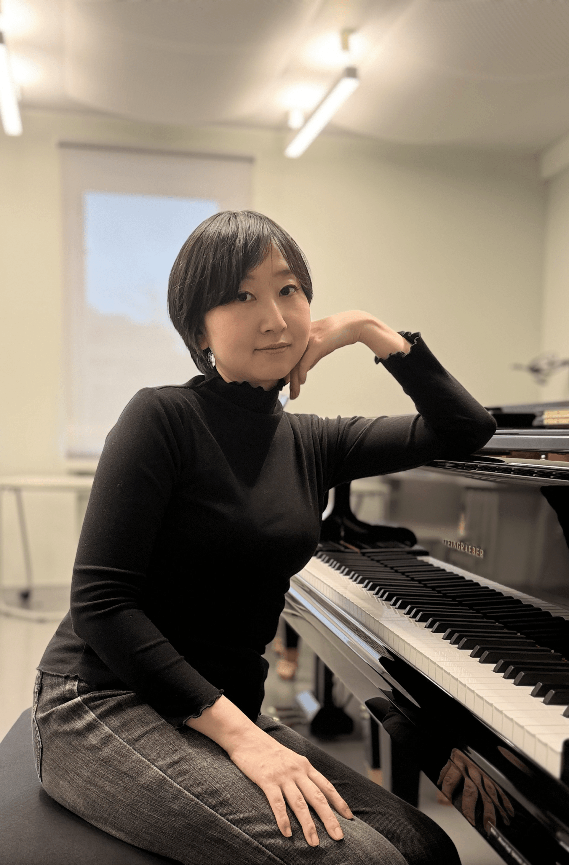 Who is the piano made for? A question of hand size, technique and tradition