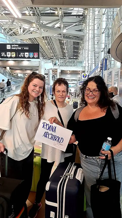 Family pick up at the airport
