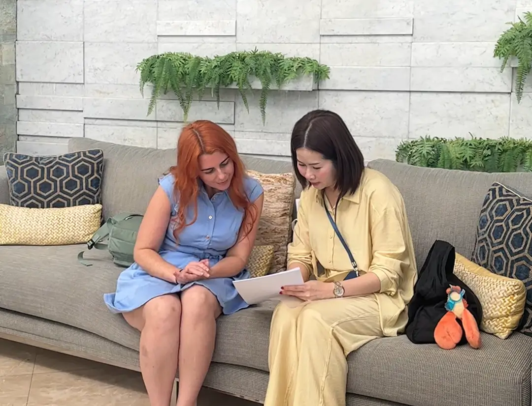 Coordinator messaging a patient's WhatsApp care group