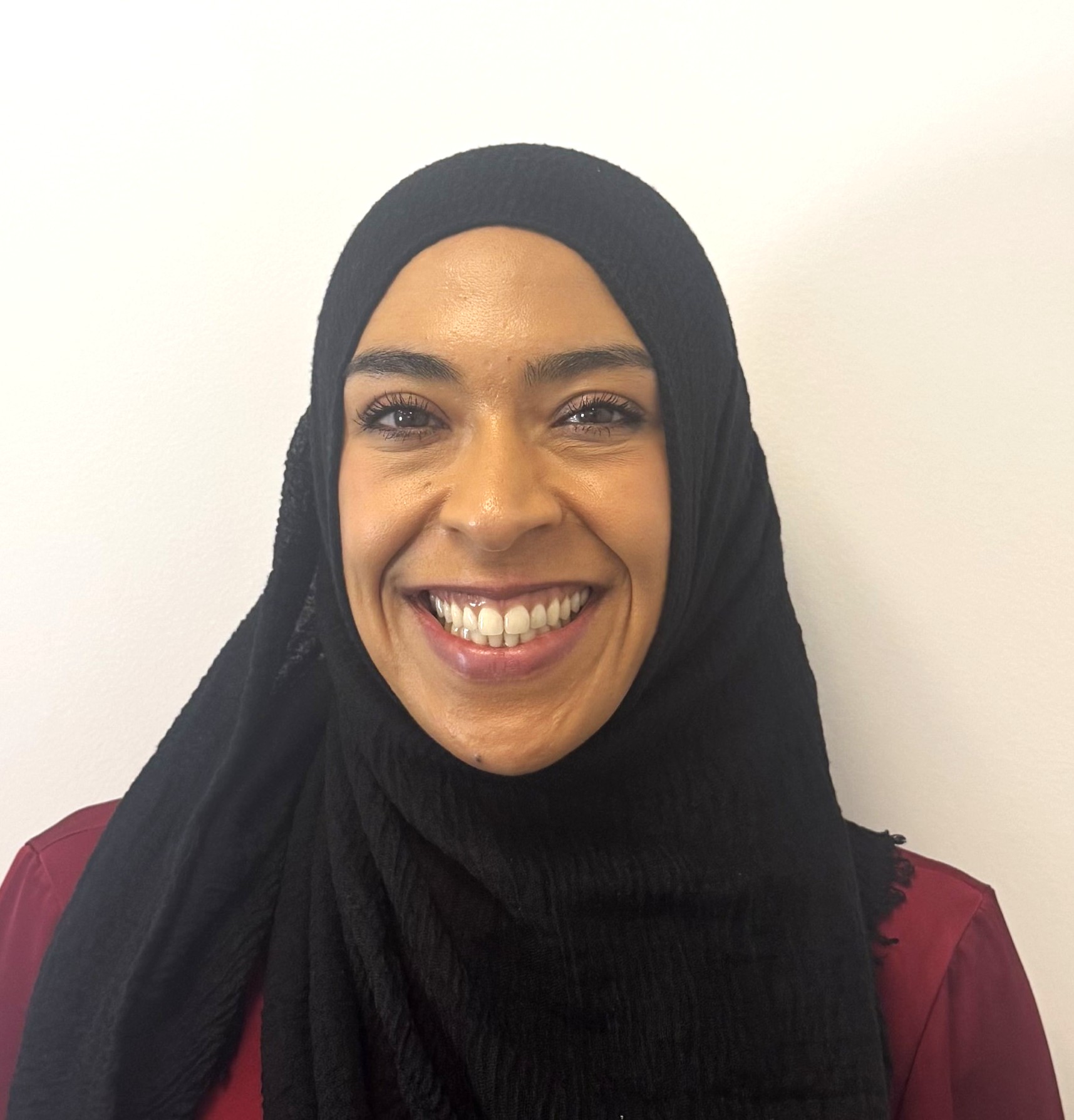 Dr. Esra Shermadou