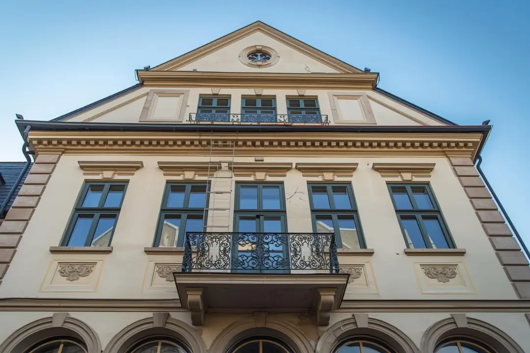 Fassadensanierung & Außenarbeiten