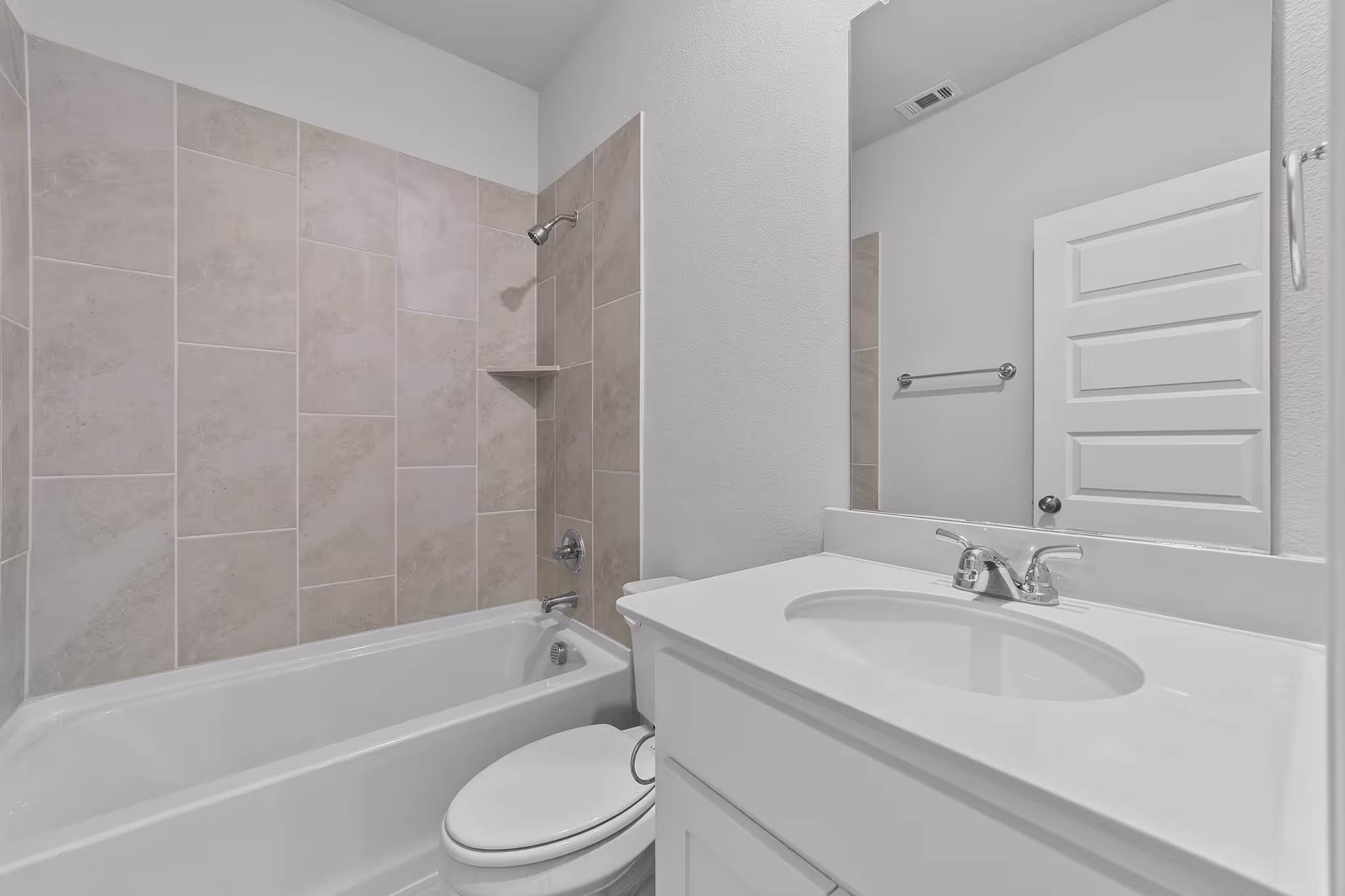 bathroom 1 with tub/shower combo and single bowl sink