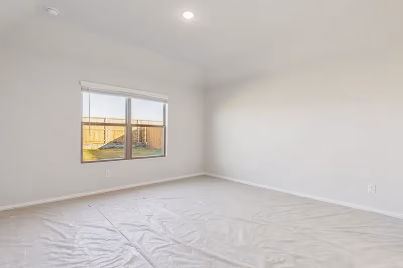 owners suite with window