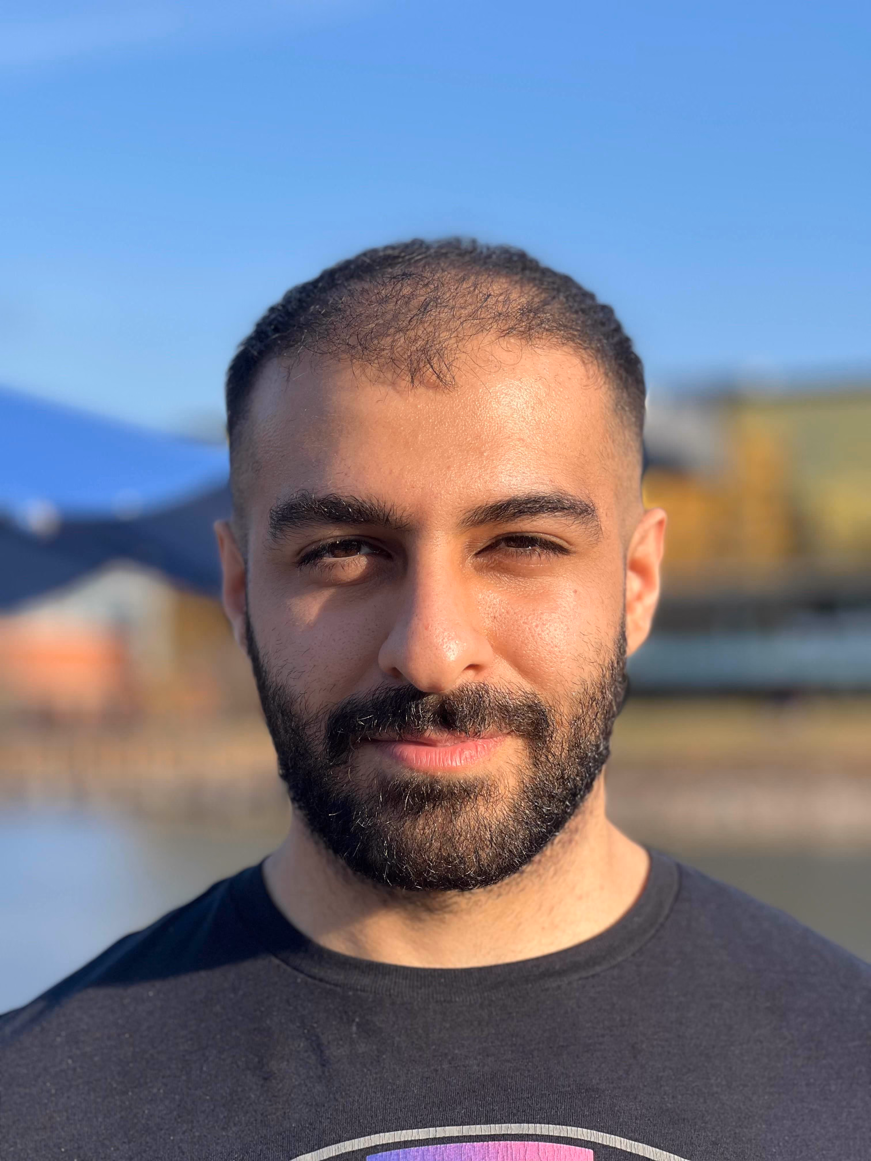 hassanIheadshot.jpg