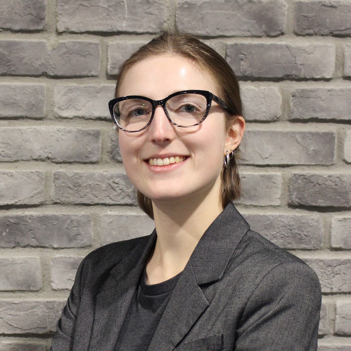 Headshot 1 December 2022 (1).JPG