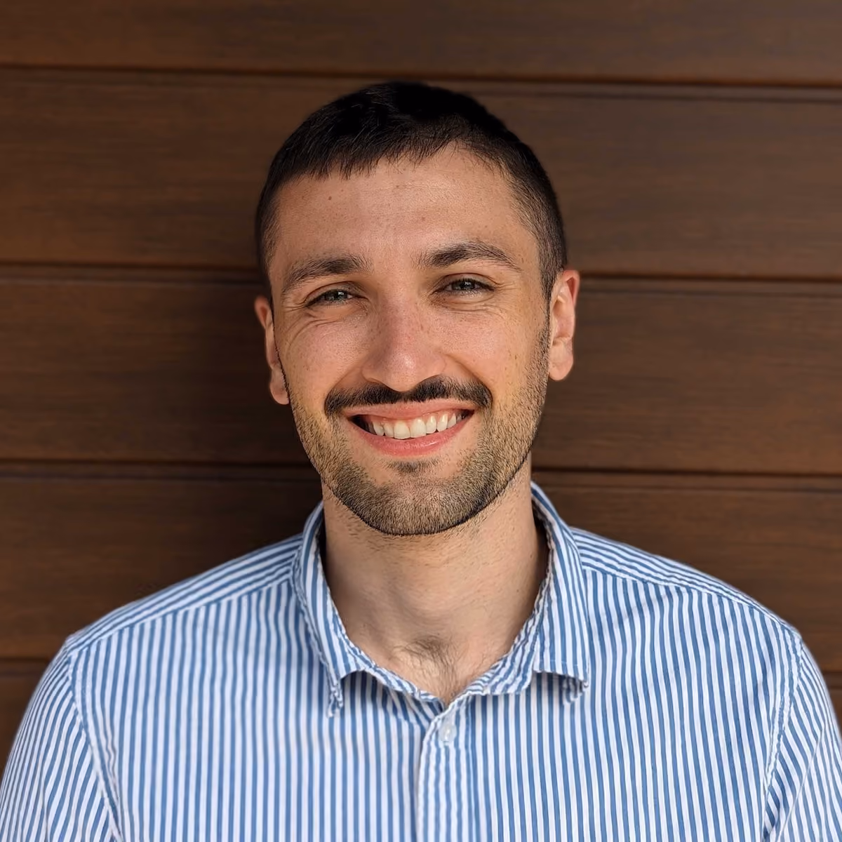 Elliot_Dohm.jpg
