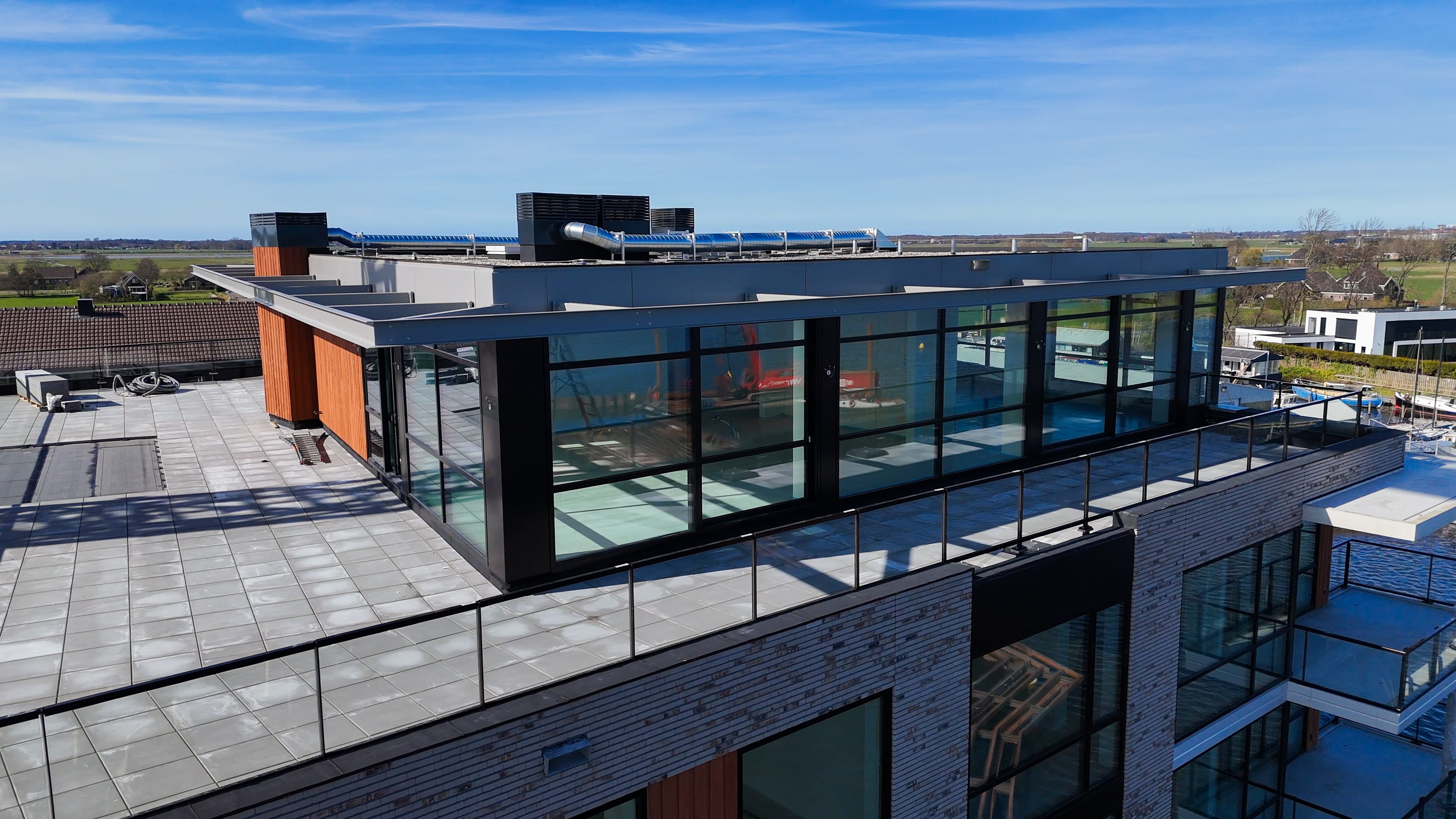 hoog isolerende aluminium gevels bij project Laamens in Akersloot