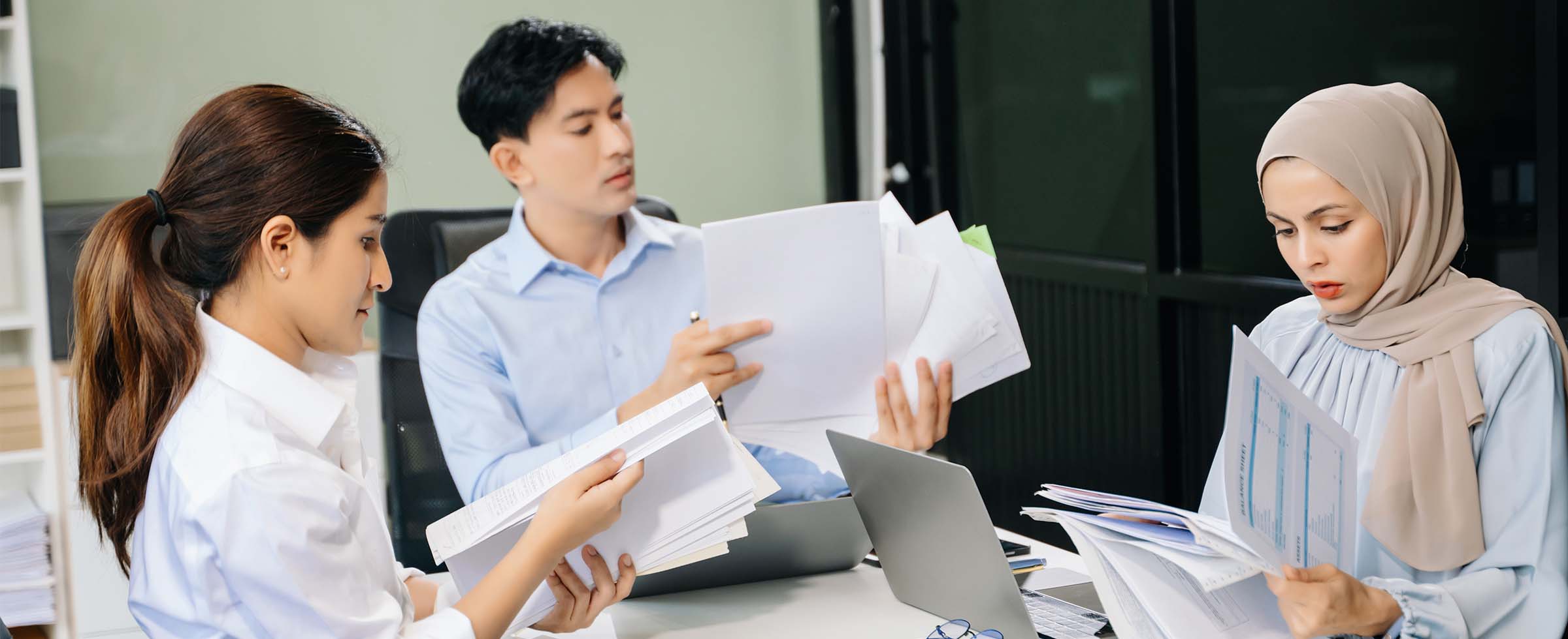 A Complete Guide to DEWA: How to Open an Account in Dubai