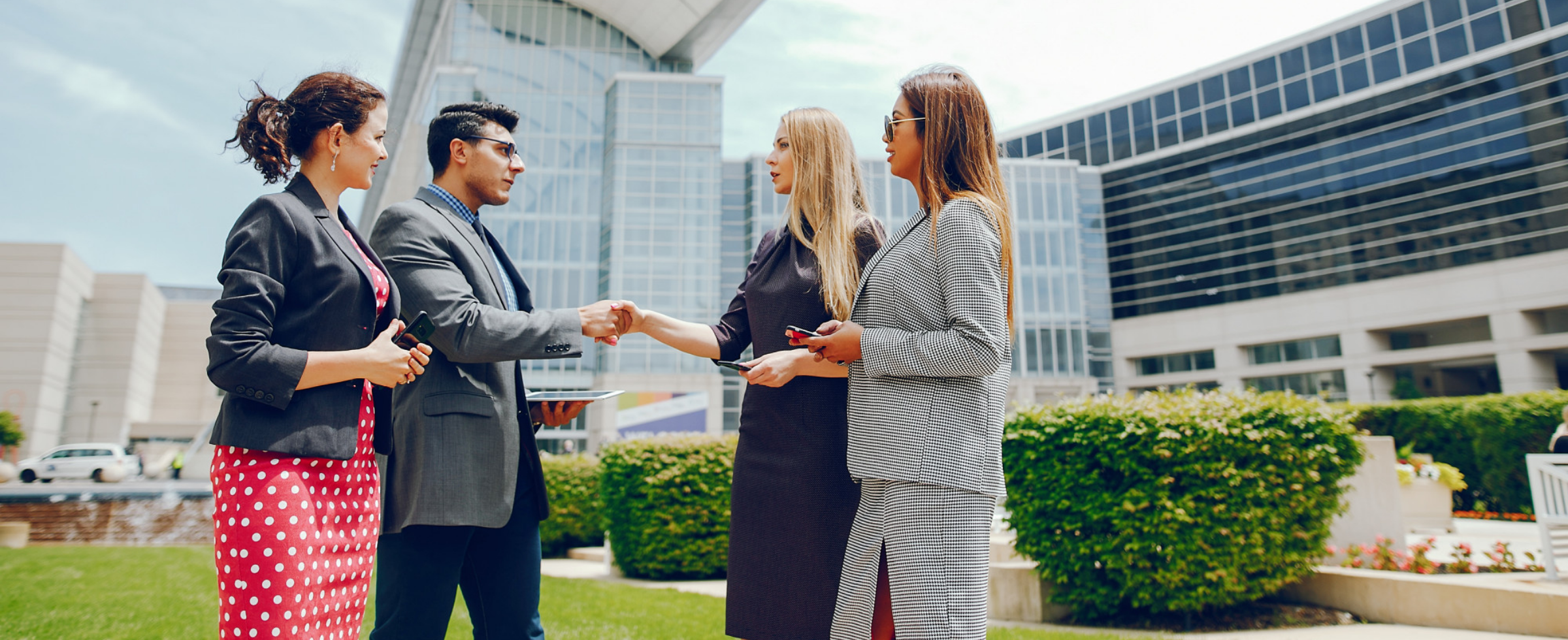 Top 5 Reasons North Americans Are Buying Property in Dubai