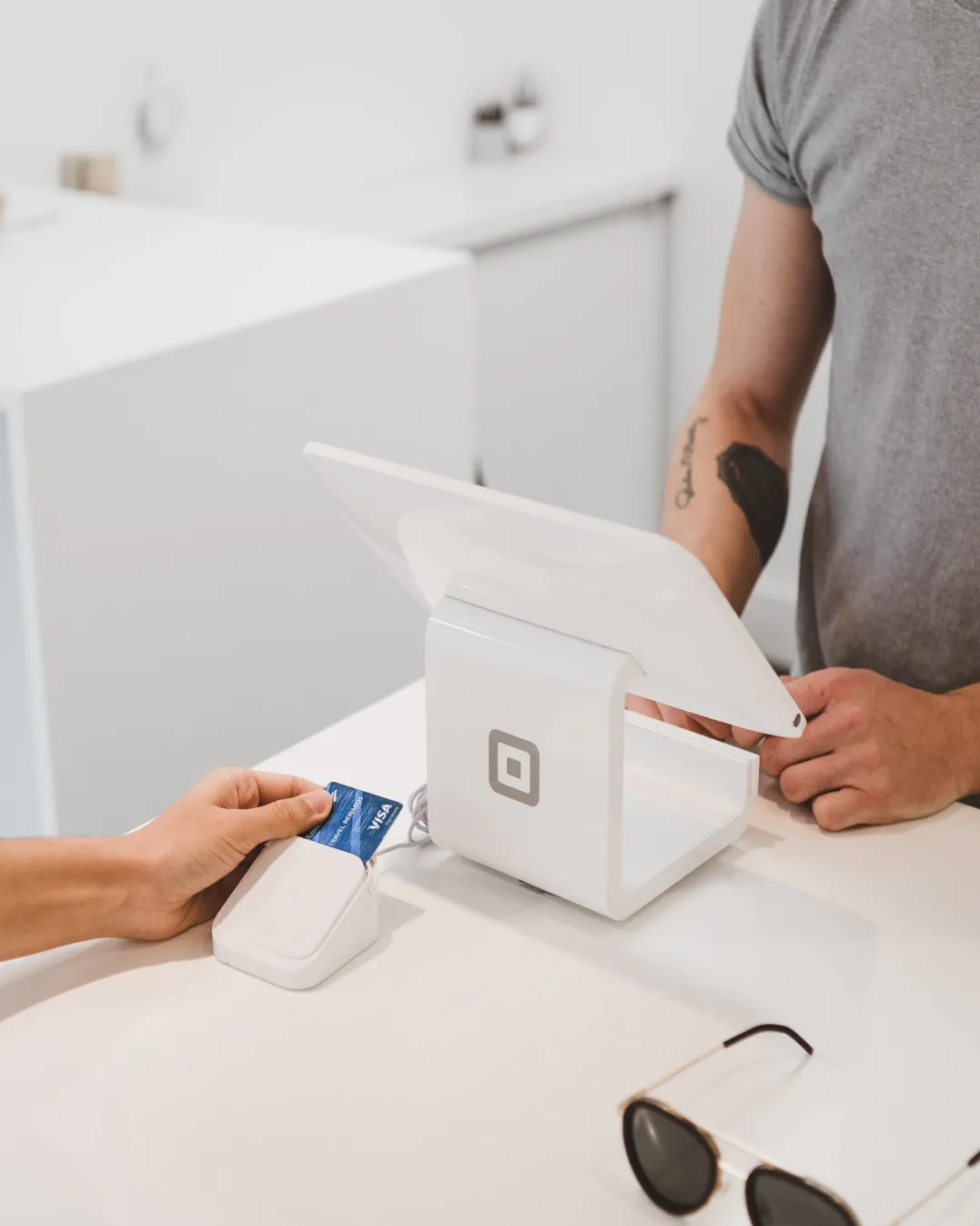 SaaS Webflow Template - Swiss - Created by Wedoflow.com and Azwedo.com