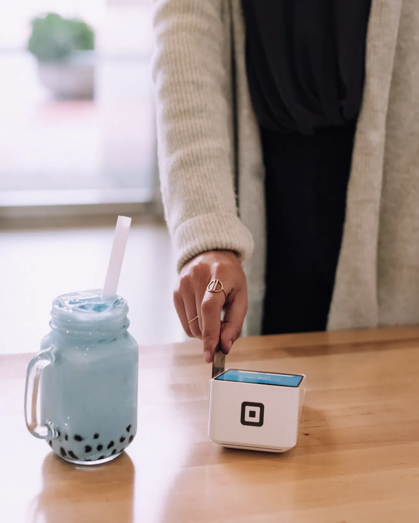 SaaS Webflow Template - Swiss - Created by Wedoflow.com and Azwedo.com