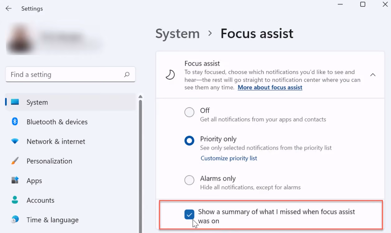 Enabling focus mode on a Windows machine to check only priority notifications.