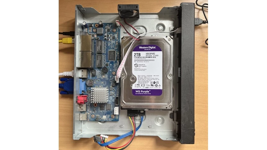 Disque dur WD Purple installé dans la baie d'un enregistreur NVR