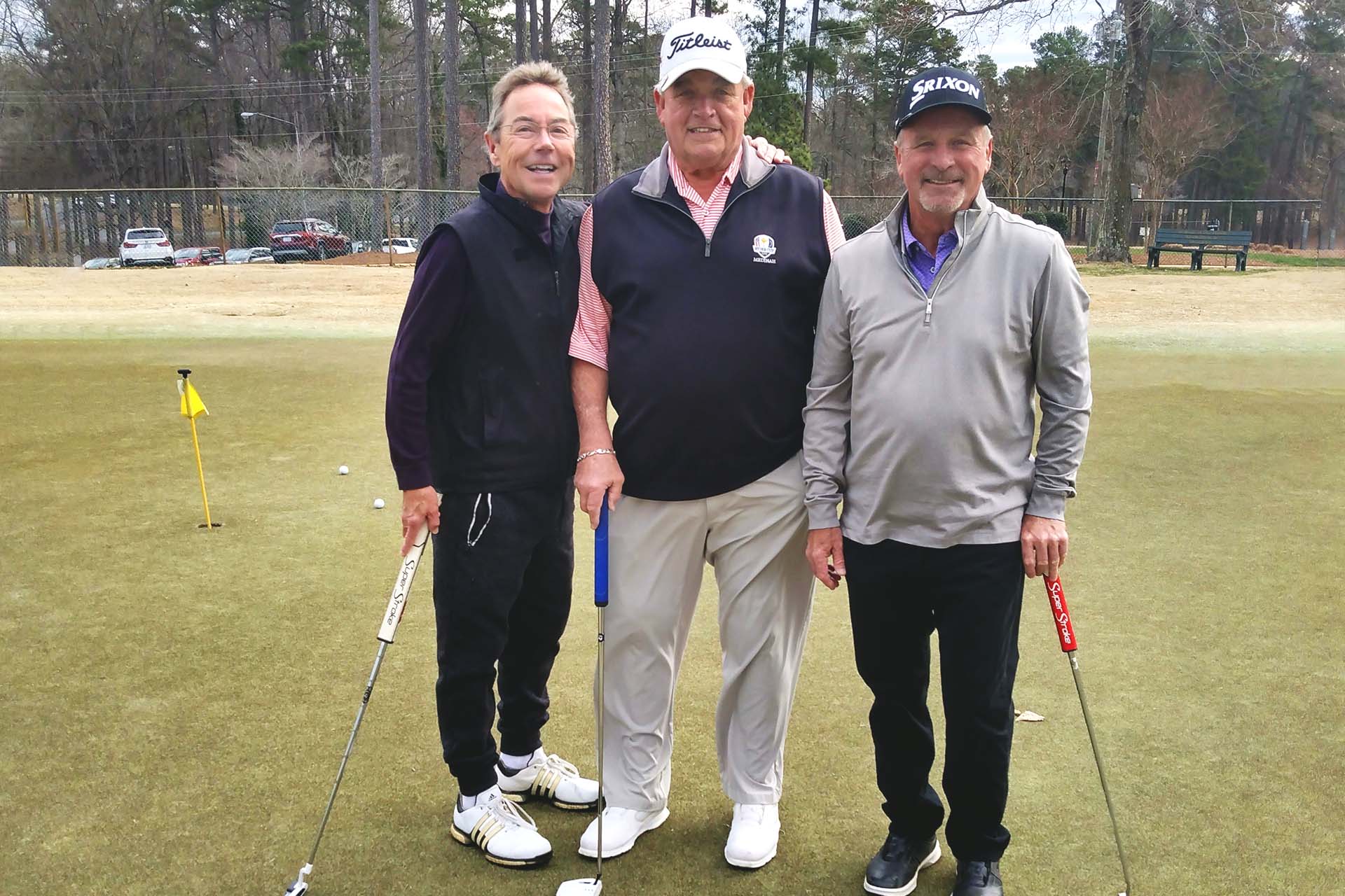 A friendly group of golfers at Jamestown Park