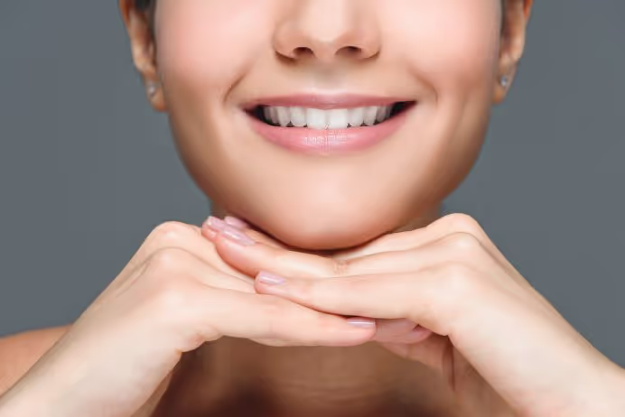 Image of lady with nice straight teeth