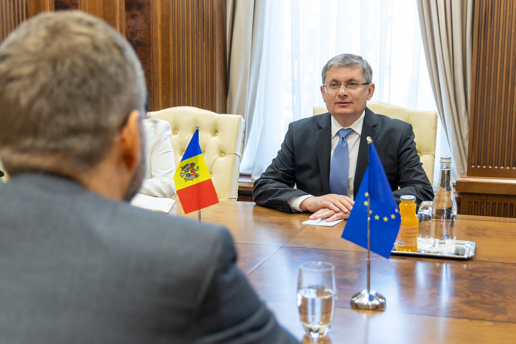 25.08.2025 Întrevederea Președintelui Parlamentului, Igor Grosu, cu Șeful Delegației UE în Republica Moldova, Jānis Mažeiks