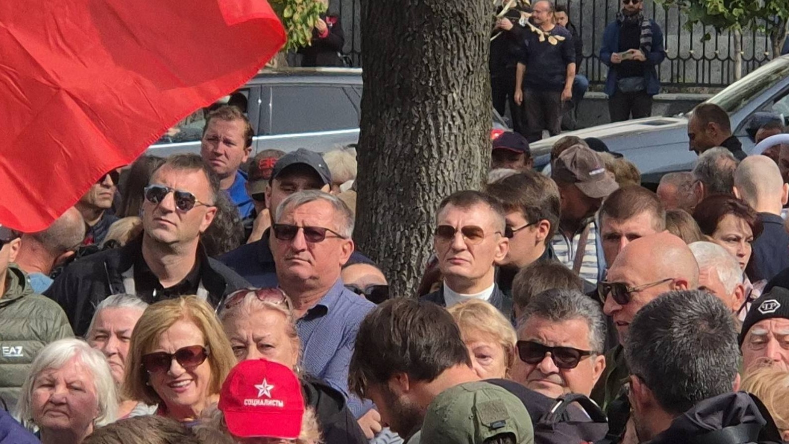 FOTO// Oamenii lui Șor, în slujba lui Dodon. Nici condamnatul fugar nu a reușit să salveze protestul „patrioților” 2 68da67bcc7f6e79b2262a69f Screenshot 5