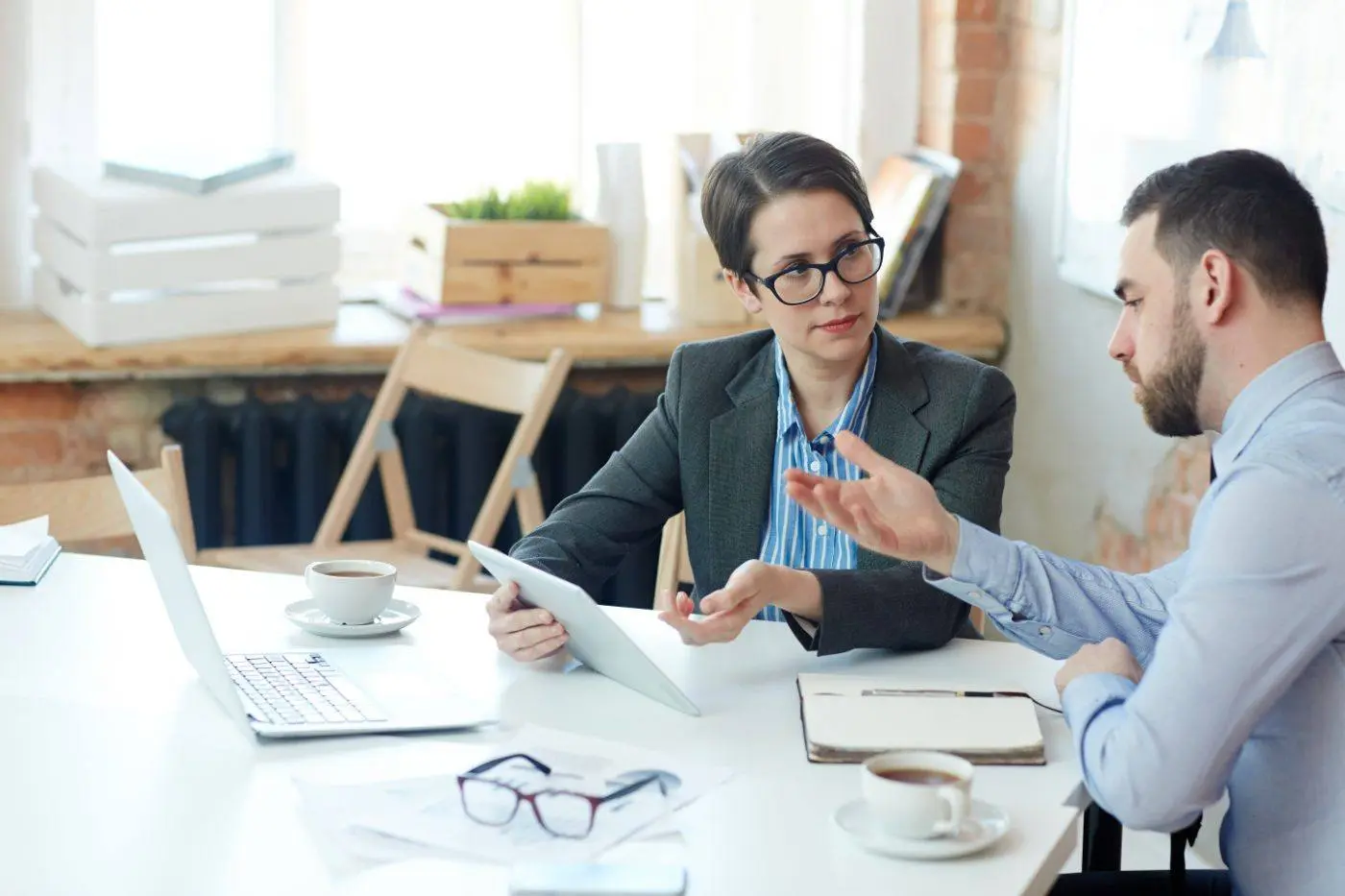 ROI promocional real: incremental, canibalización y forward buying