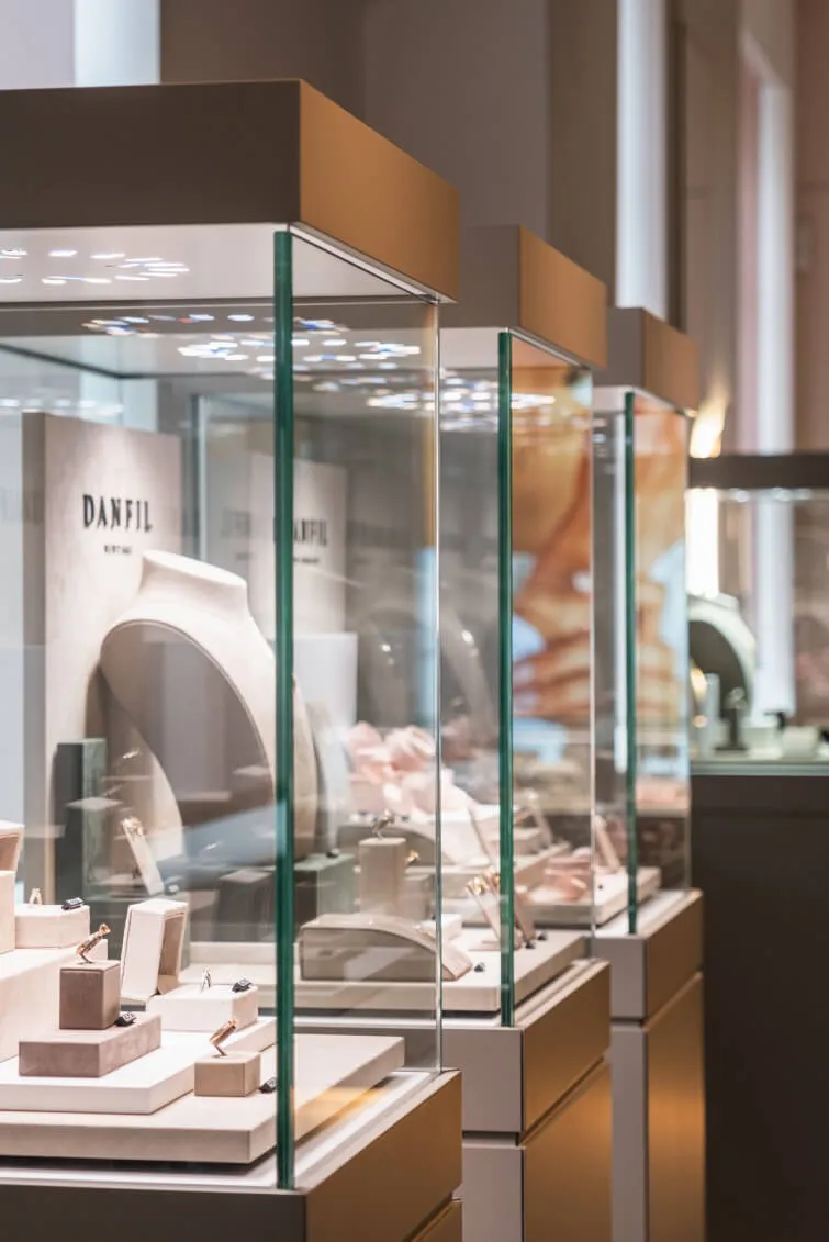 Miba Interior - Reference - Klenotnictví Danfil