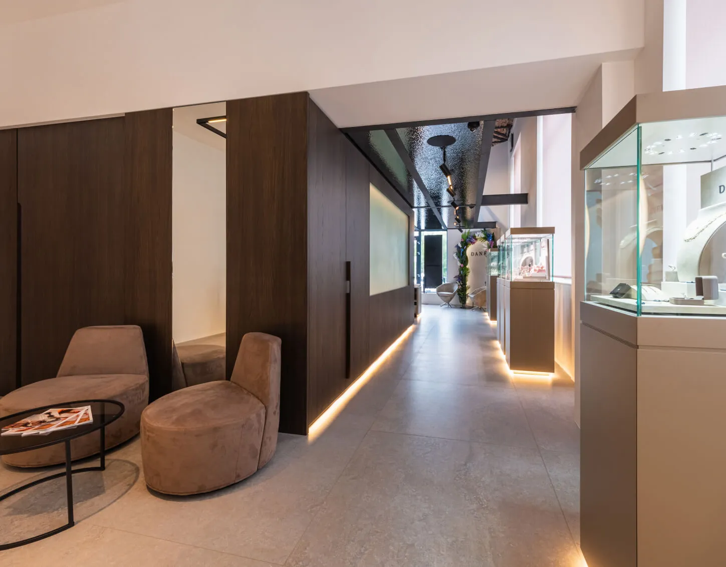 Miba Interior - Reference - Klenotnictví Danfil