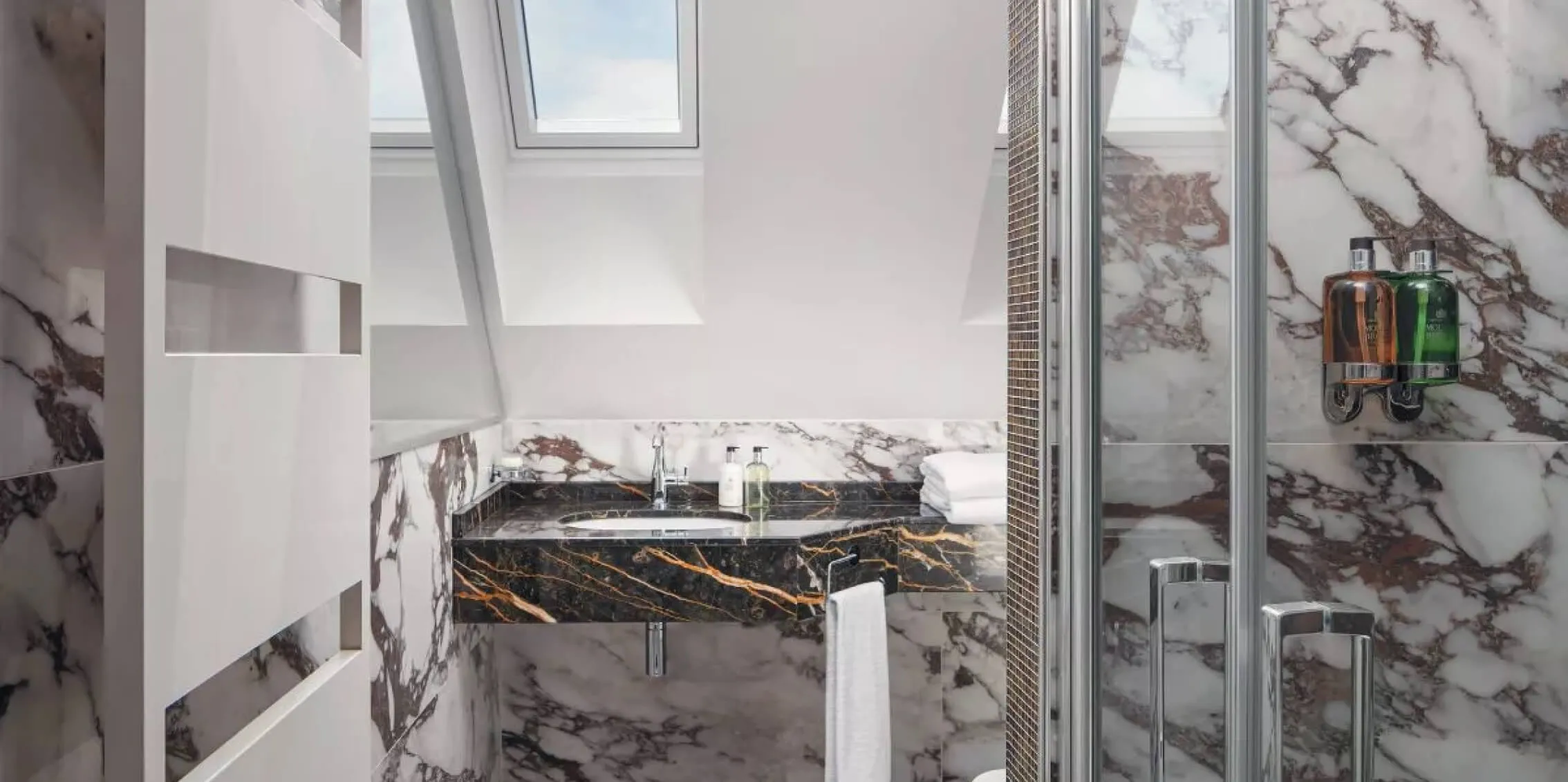 Miba Interior - Reference - Hotel Allure