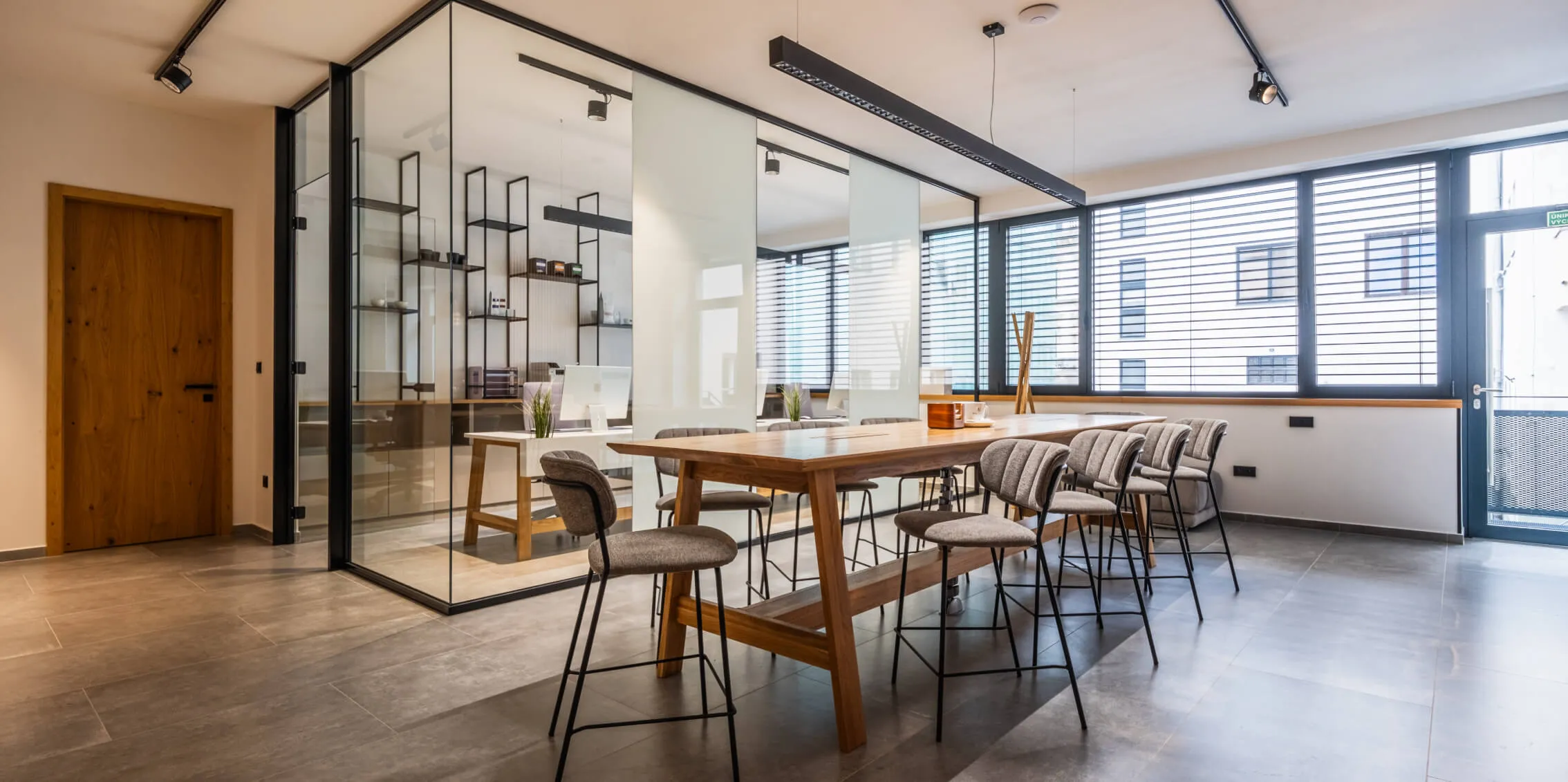 Miba Interior - Reference - Mia Coffee