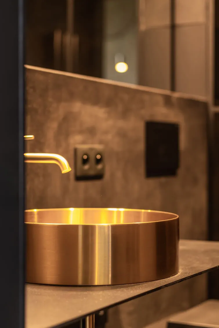 Miba Interior - Referenzen - Vanguard 954 