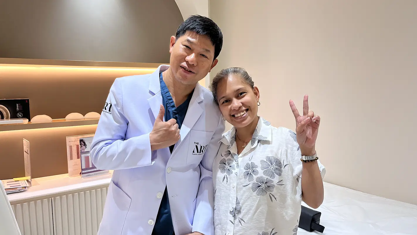 Elyce with Dr. Pattaya at the consultation