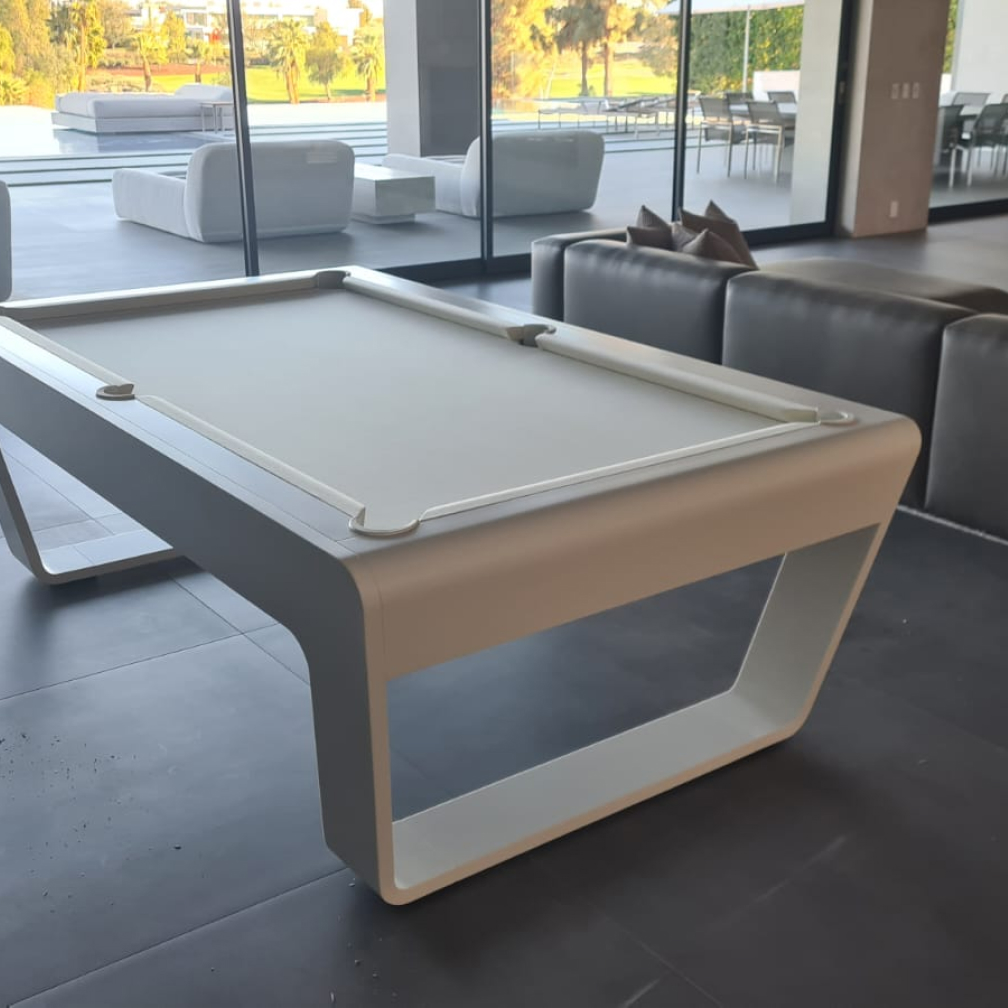 Custom pooltable in white