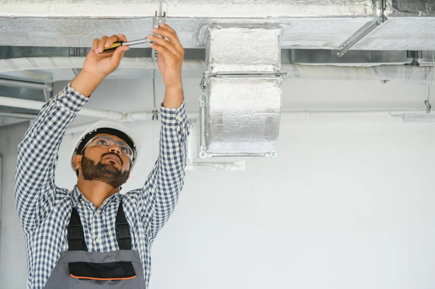 Professional Ductwork Maintenance Guide for Willis Properties