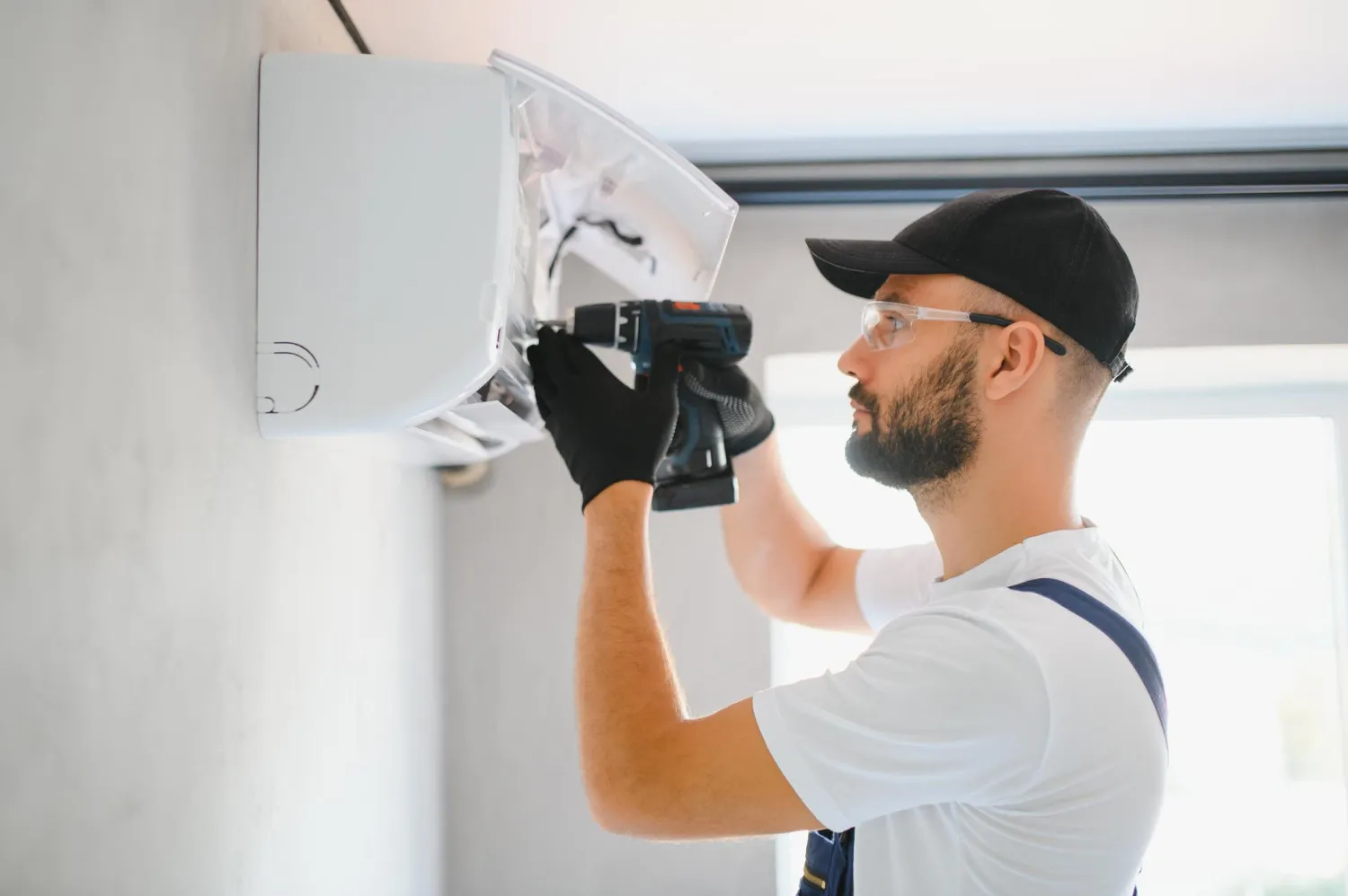 What To Expect During Professional AC Installation In Bentwater