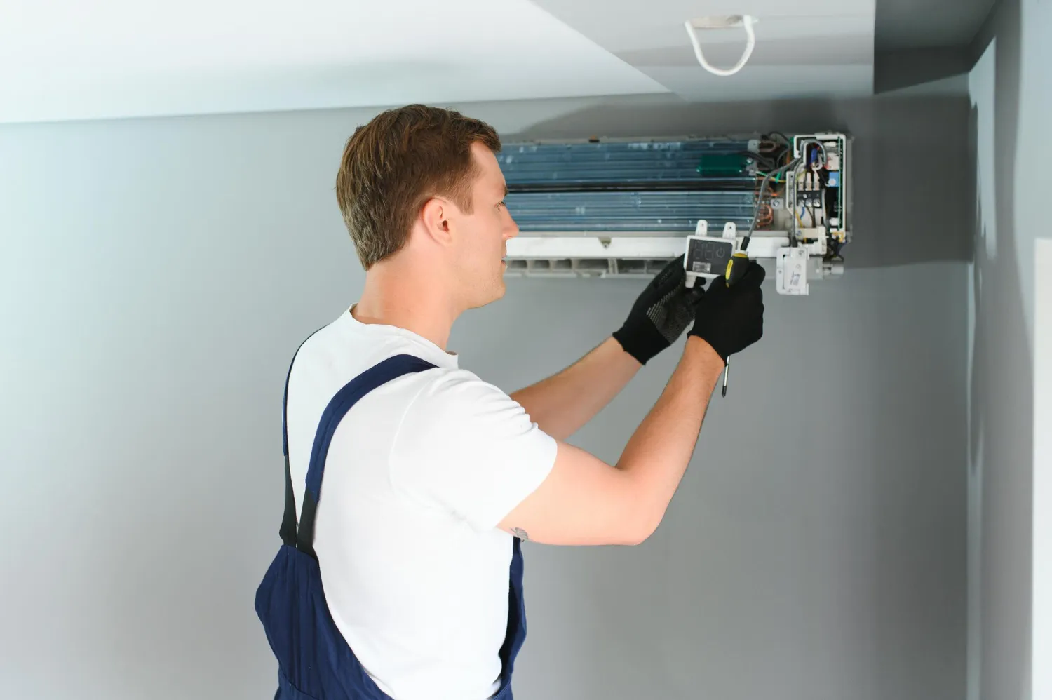 5 Signs You Need AC Replacement In The Woodlands