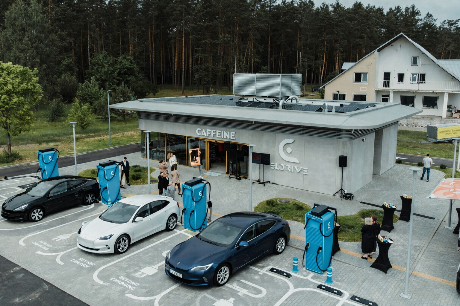 Test-drive an electric car in Senoji Varėna