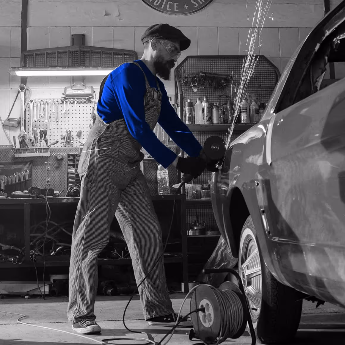 Follow Us On Instagram Gallery Image 4 - Carrepair X Webflow Template