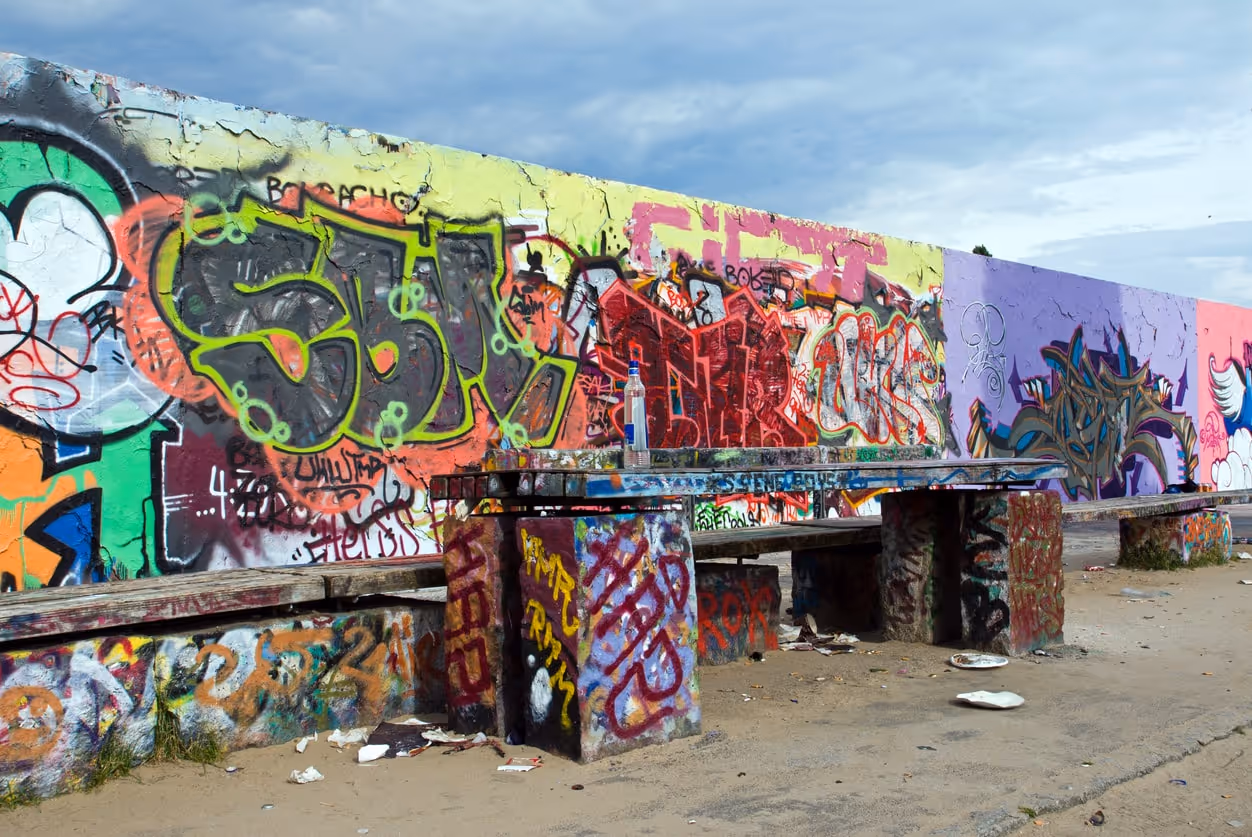 Mauerpark Graffiti Wand