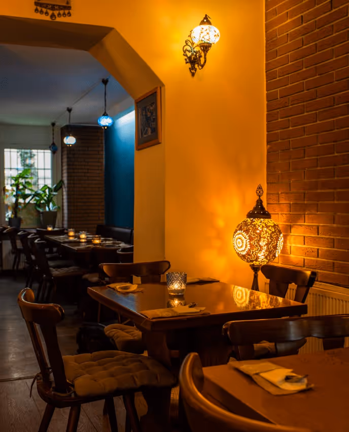 Aleeppo Supper Club innen mit warmem Licht