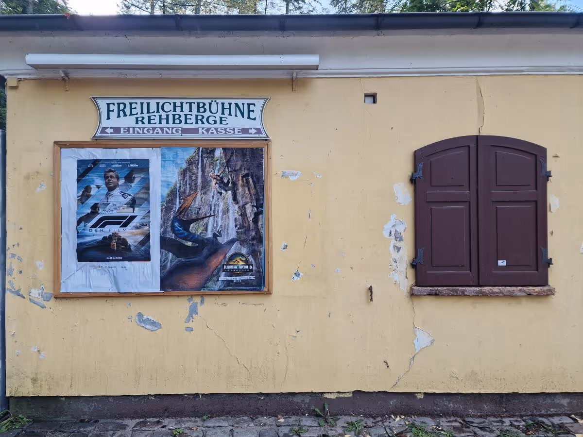 Freiluftkino Rehberge Wand