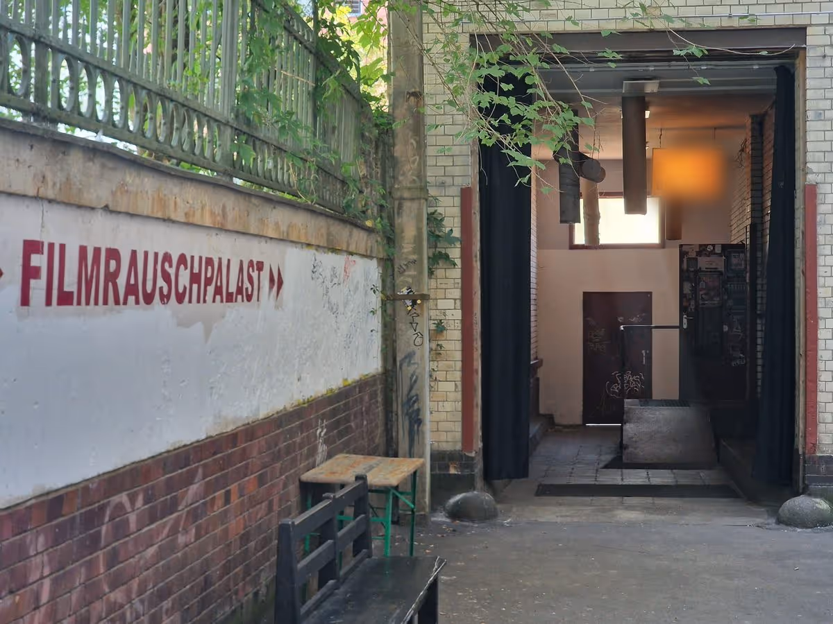 Filmrauschpalast Eingang
