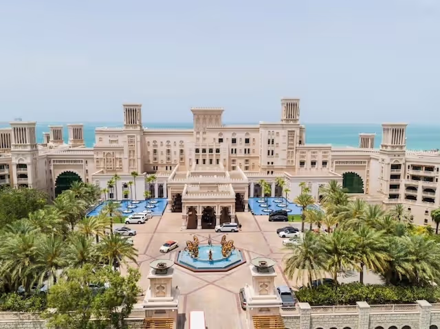 Jumeirah Al Qasr Hotel