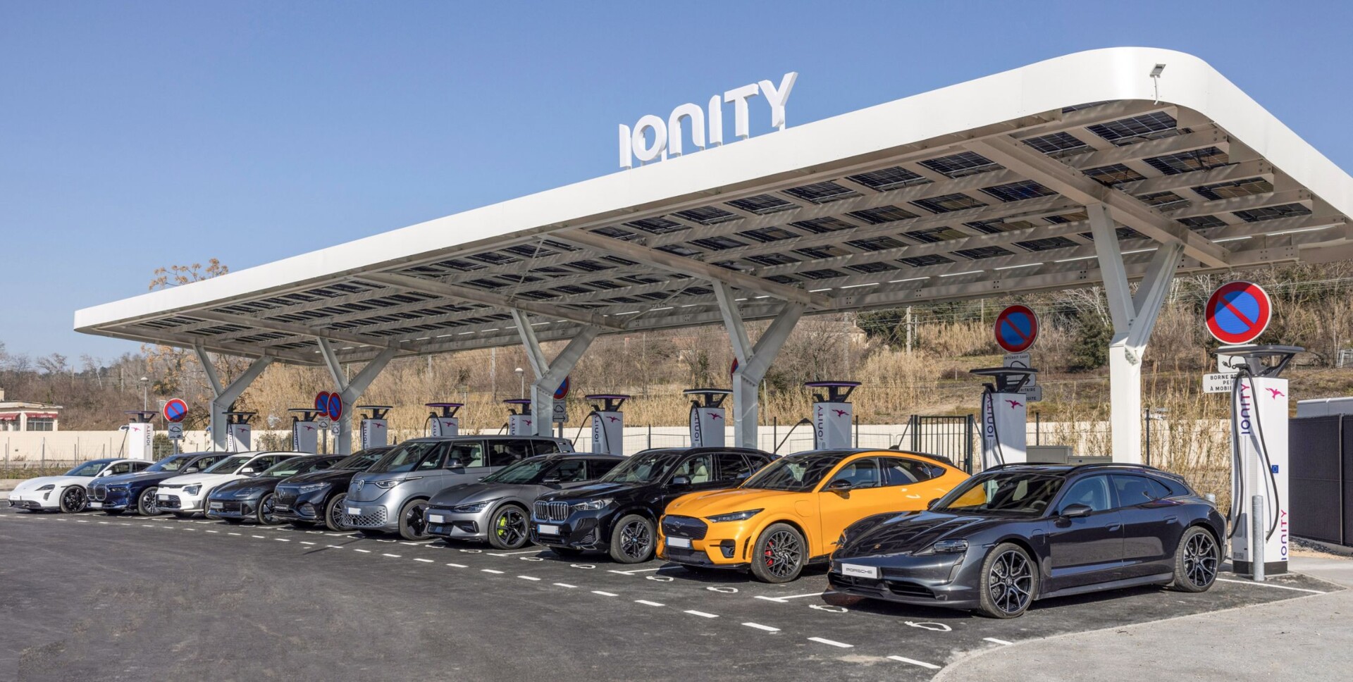 Ten electric cars charging side by side at IONITY stations