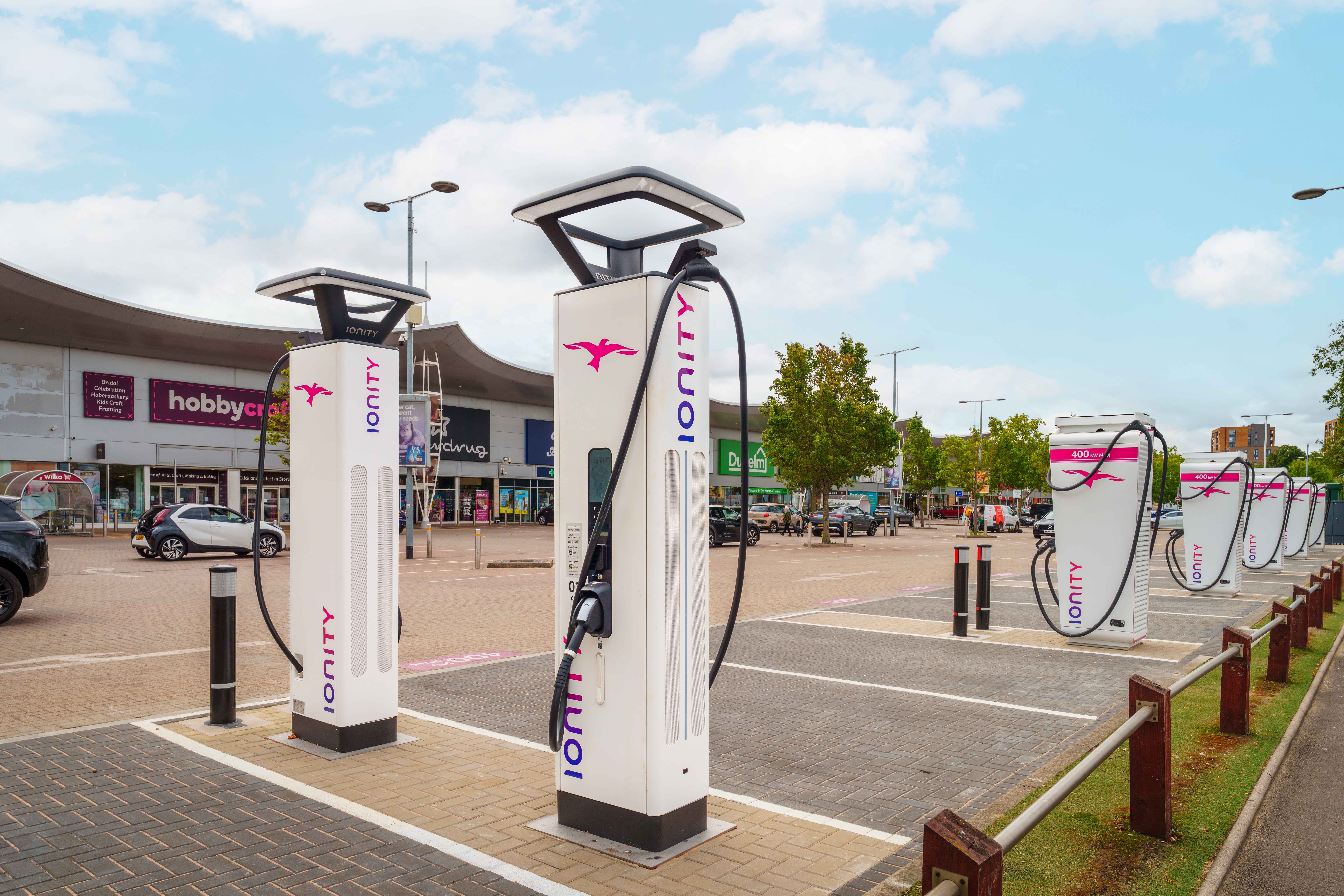Multiple chargers available for ultra-fast charging at IONITY's newest location in Greenwich, London