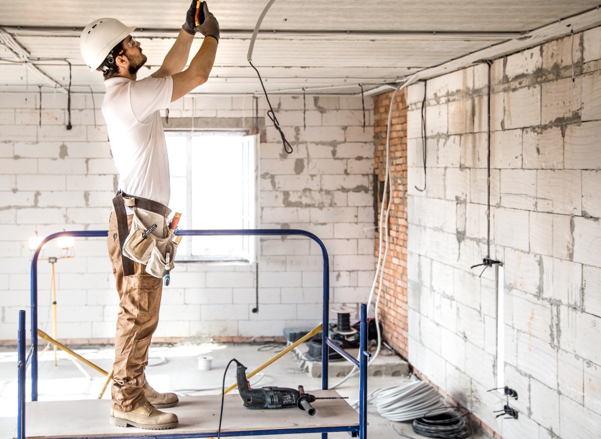 What Does a Construction Manager Do?