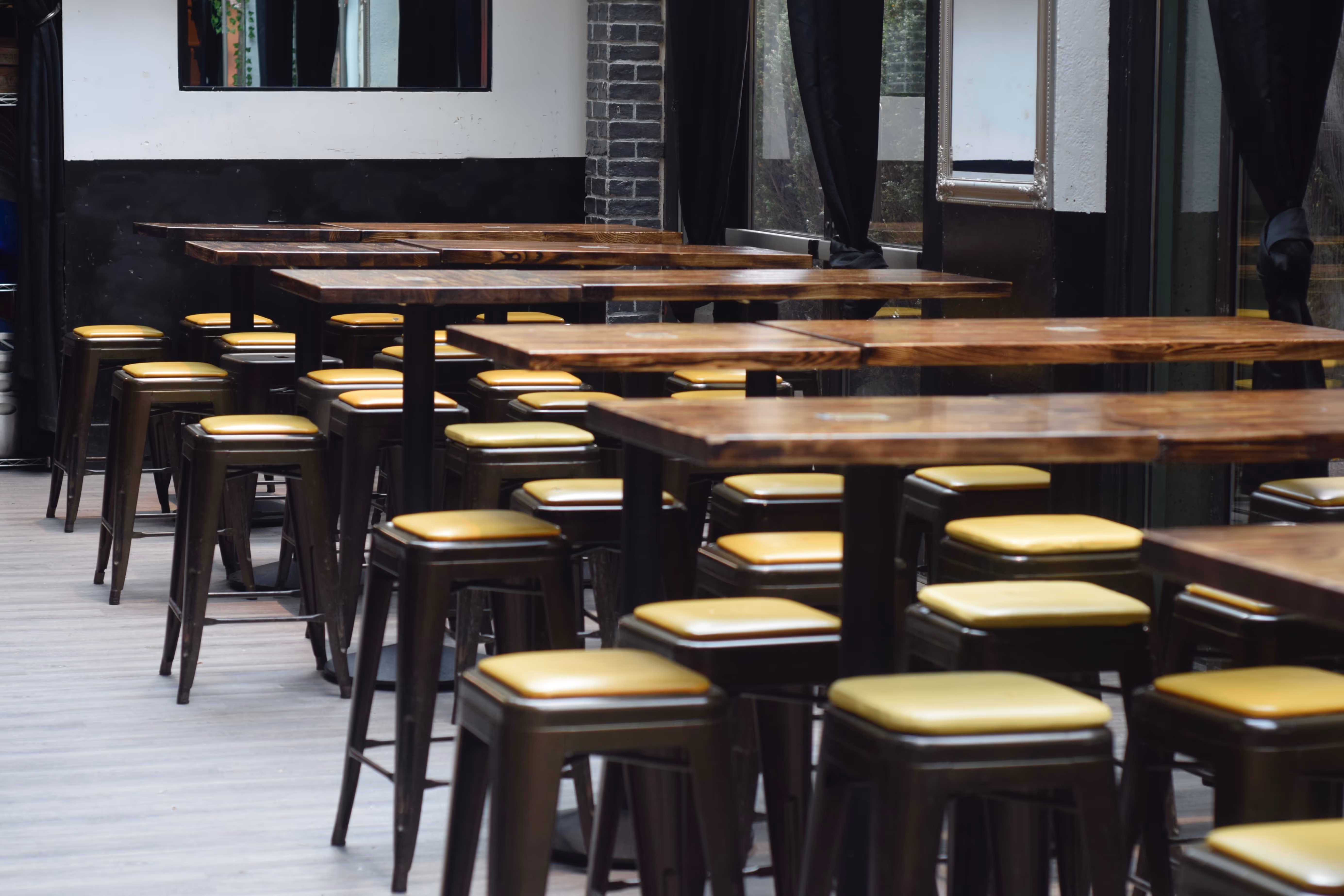 Dance floor Section
Semi Private Dining