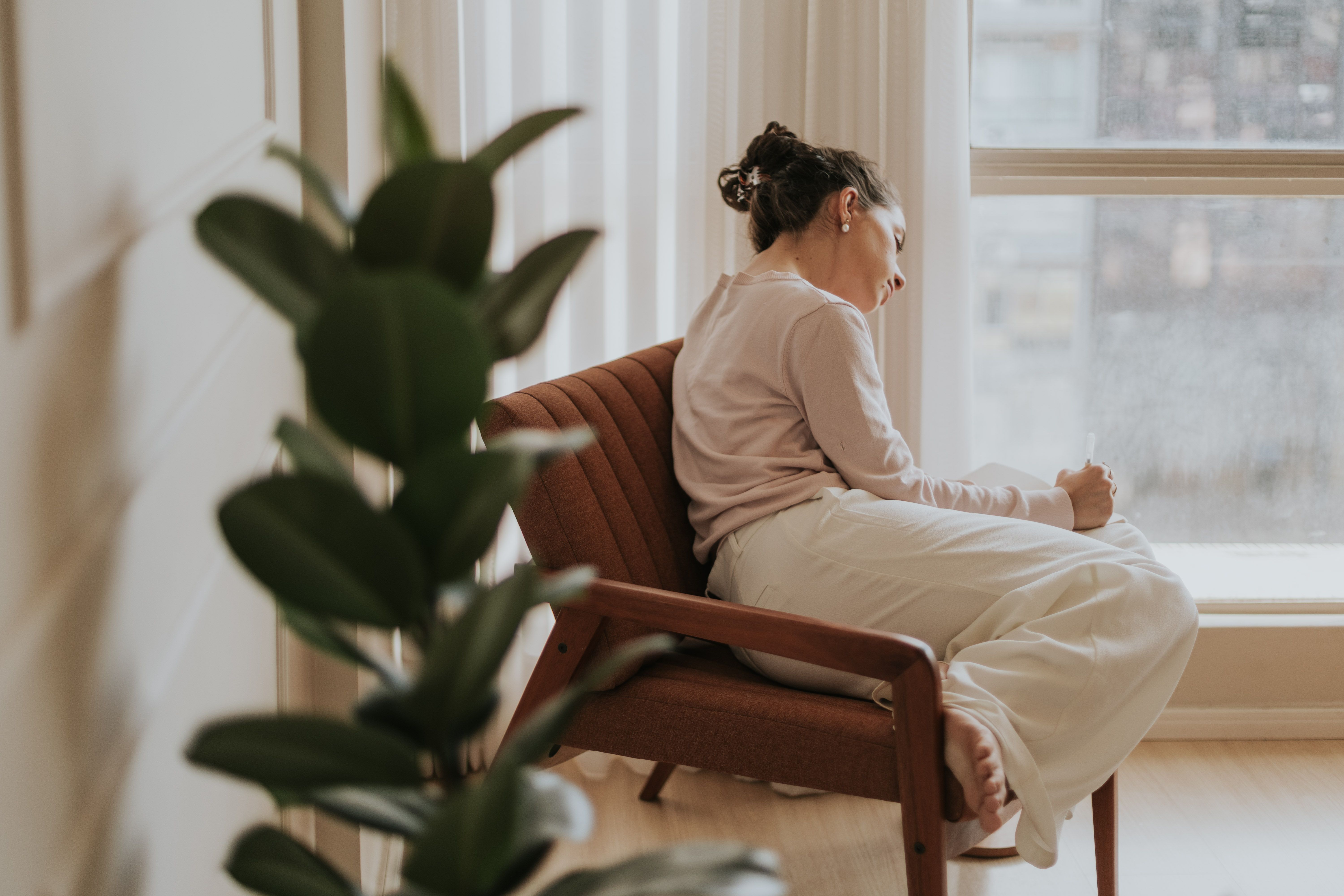 what-adhd-burnout-can-feel-like-in-the-body----and-why-rest-alone-doesnt-fix-it
