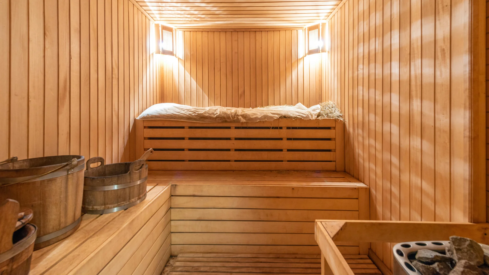 Sauna/Cold Plunge