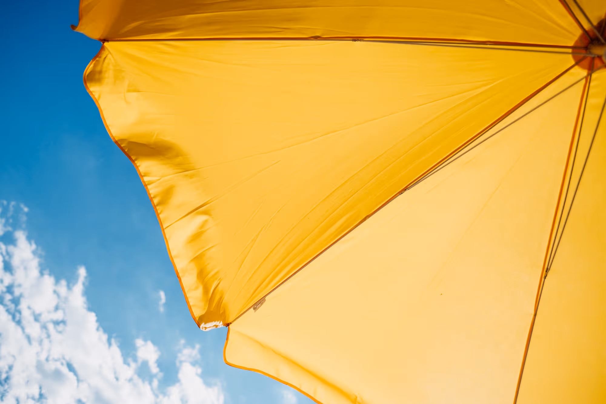 Fare un Giro Ligurien Sonnenschirm gelb